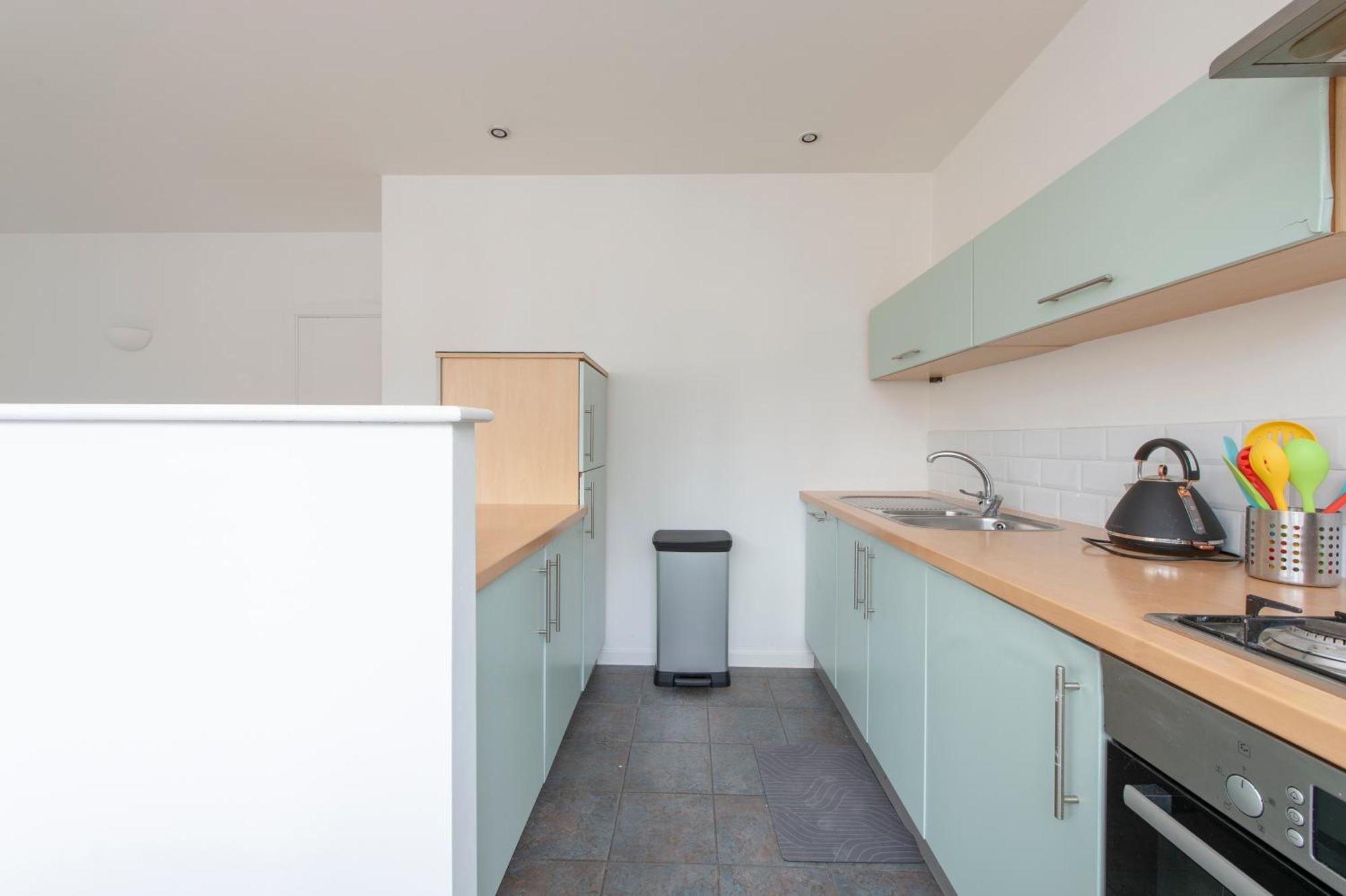 Modern Luxury Apartment By Bow Road Station Londen Buitenkant foto